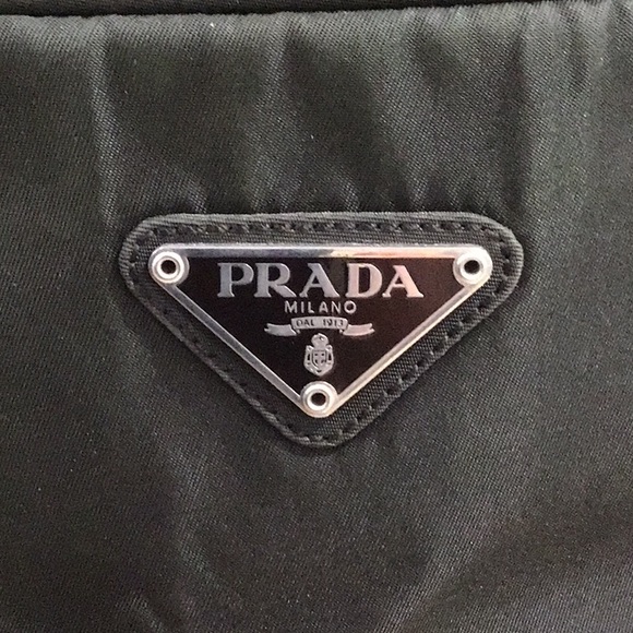 Prada Green Nylon Tote Handbag Bag - Picture 3 of 10